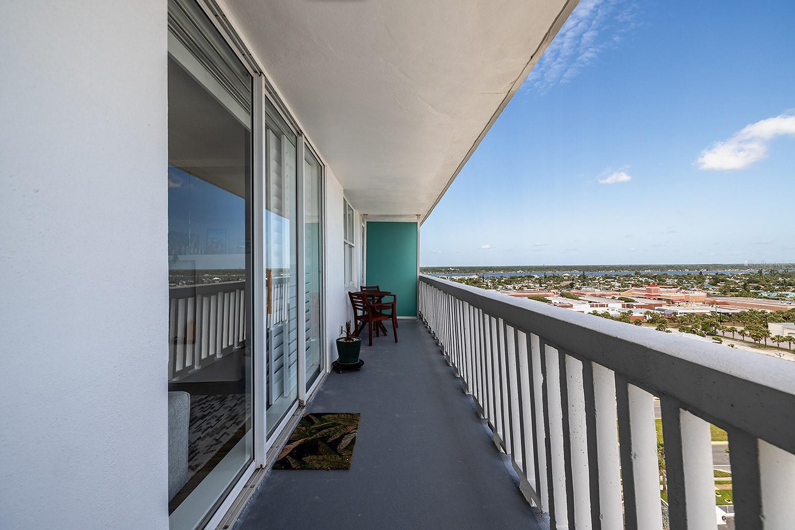 Image 21 of 27 For 2800 Atlantic Avenue 1409