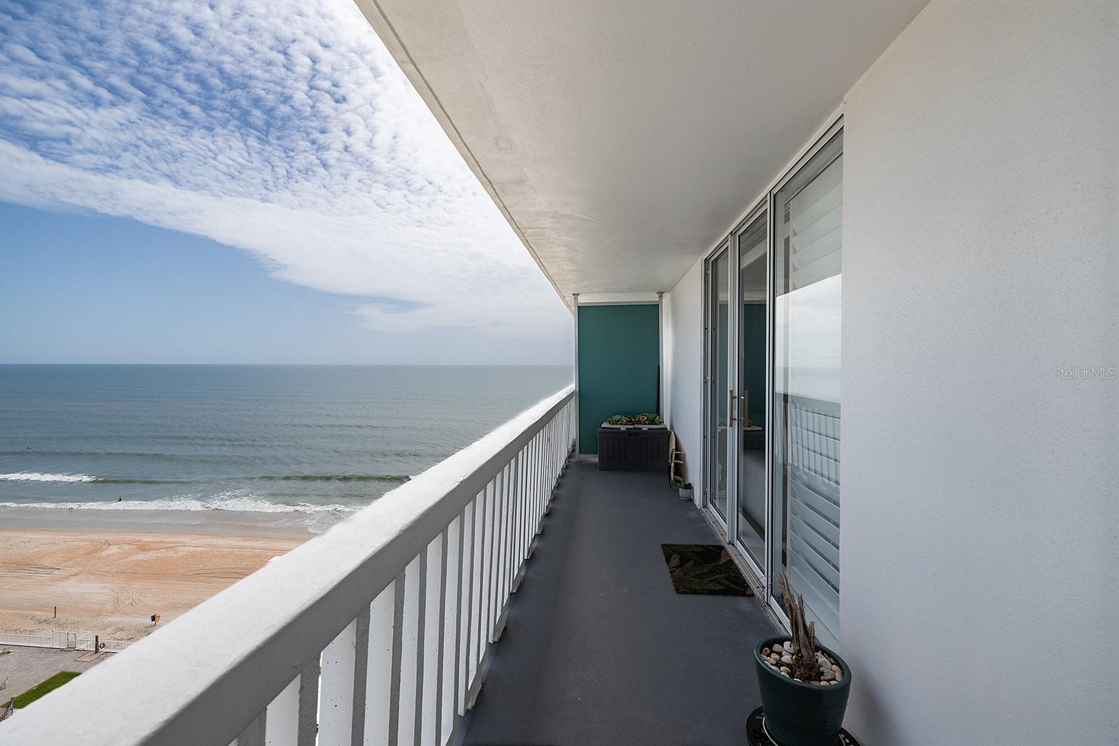 Image 6 of 27 For 2800 Atlantic Avenue 1409