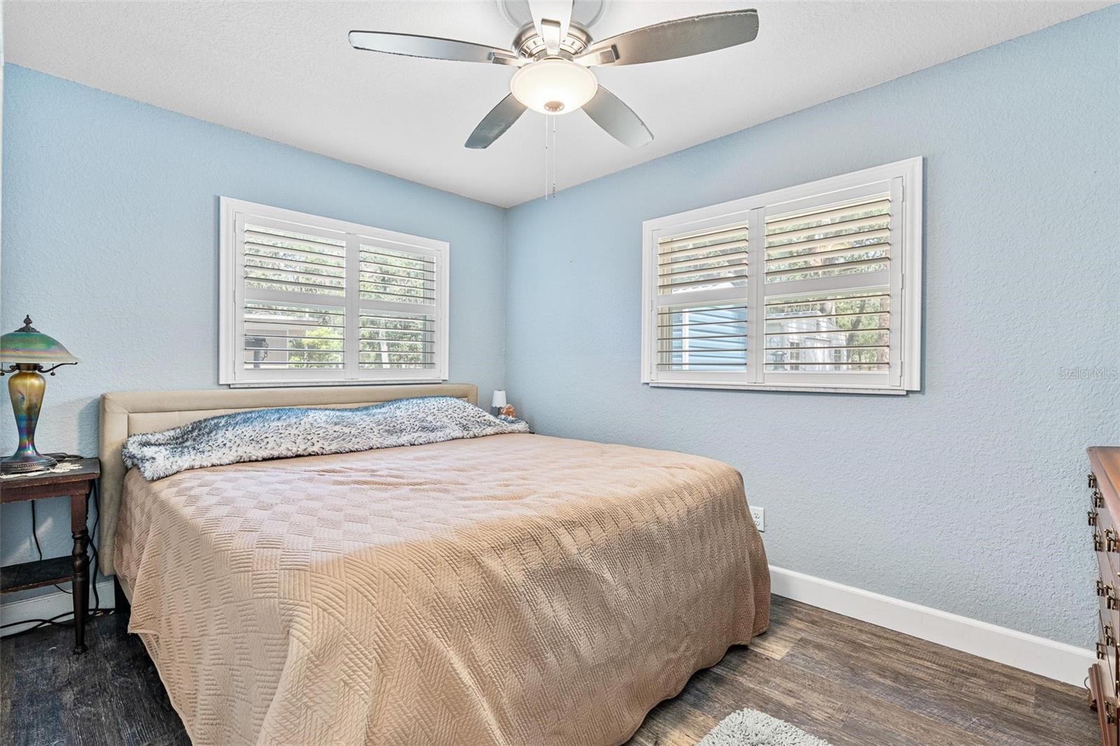 Listing photo id 18 for 19094 162nd Street
