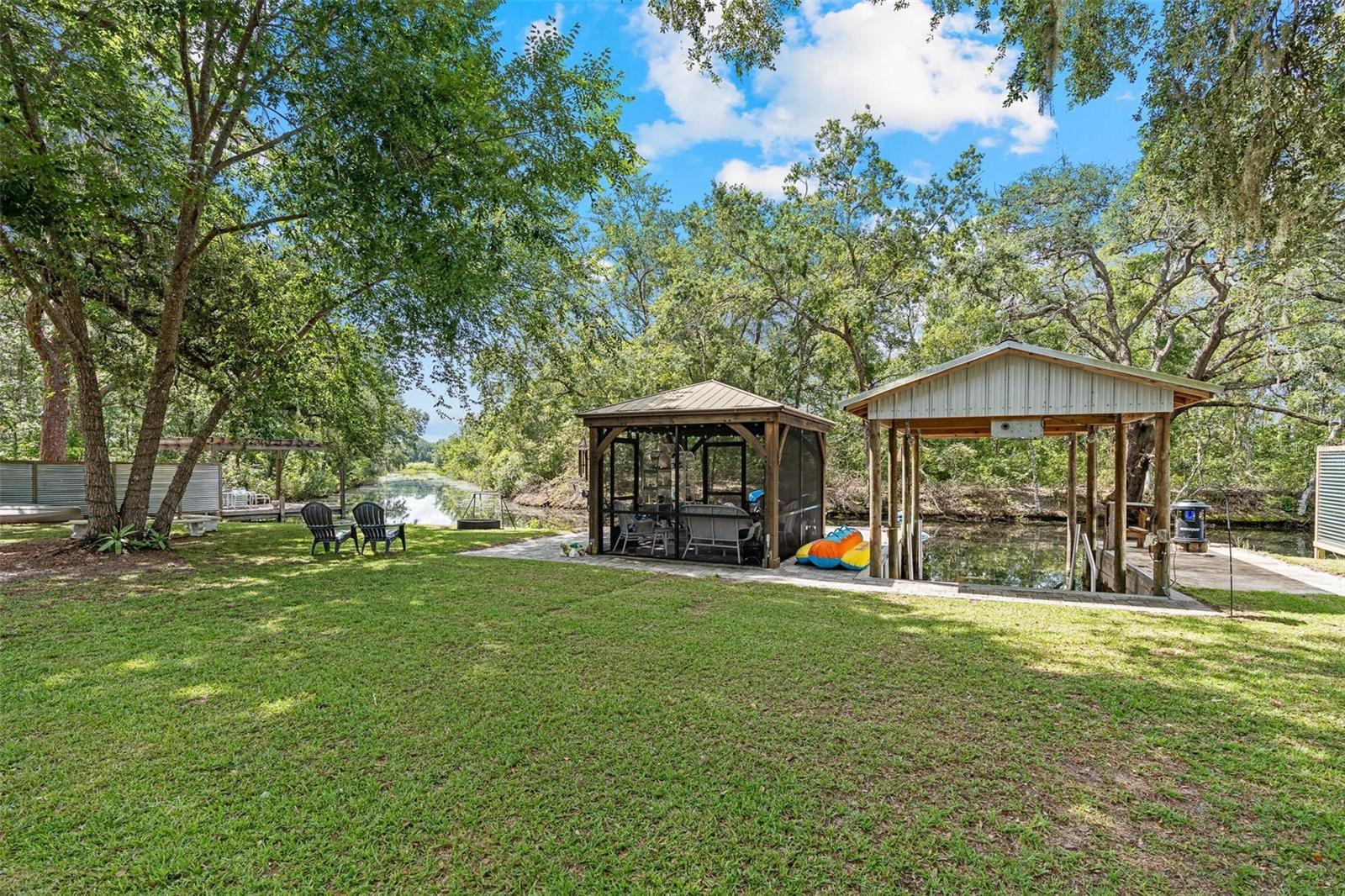 Listing photo id 30 for 19094 162nd Street