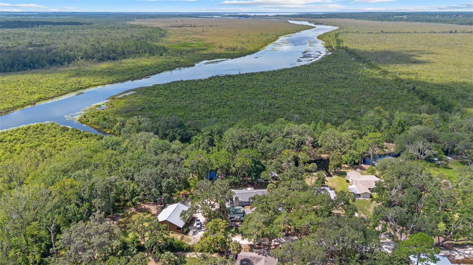 Listing photo id 36 for 19094 162nd Street