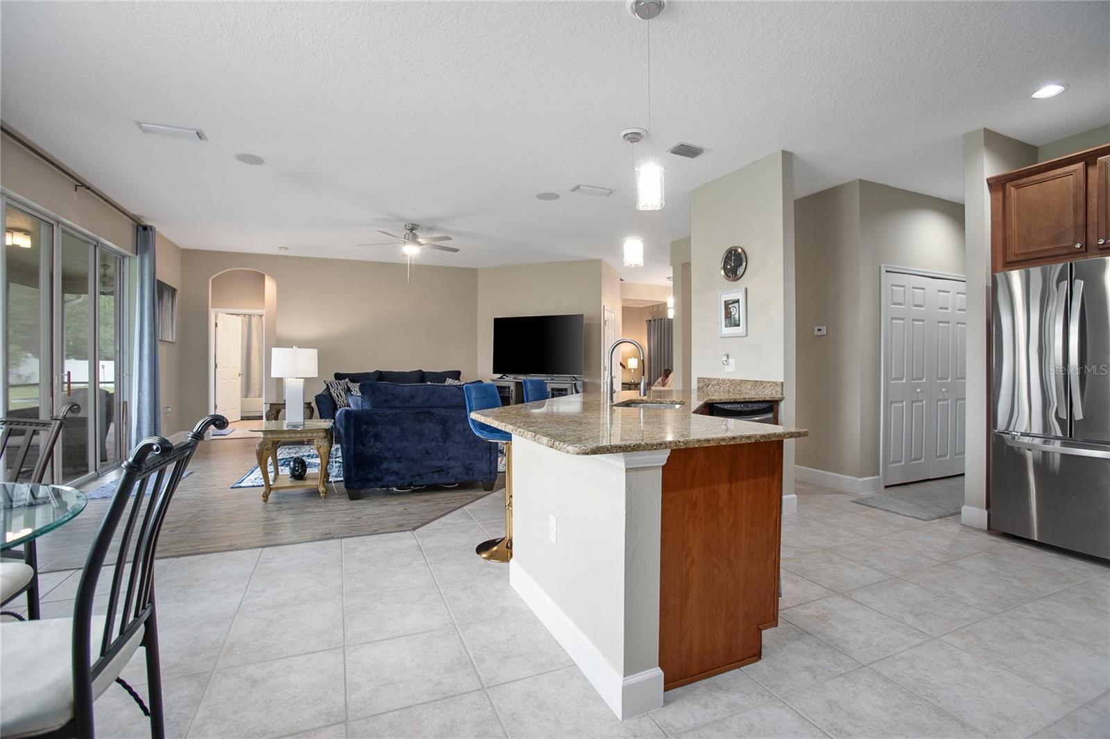 Image 19 of 47 For 208 Crystal Ridge Rd.