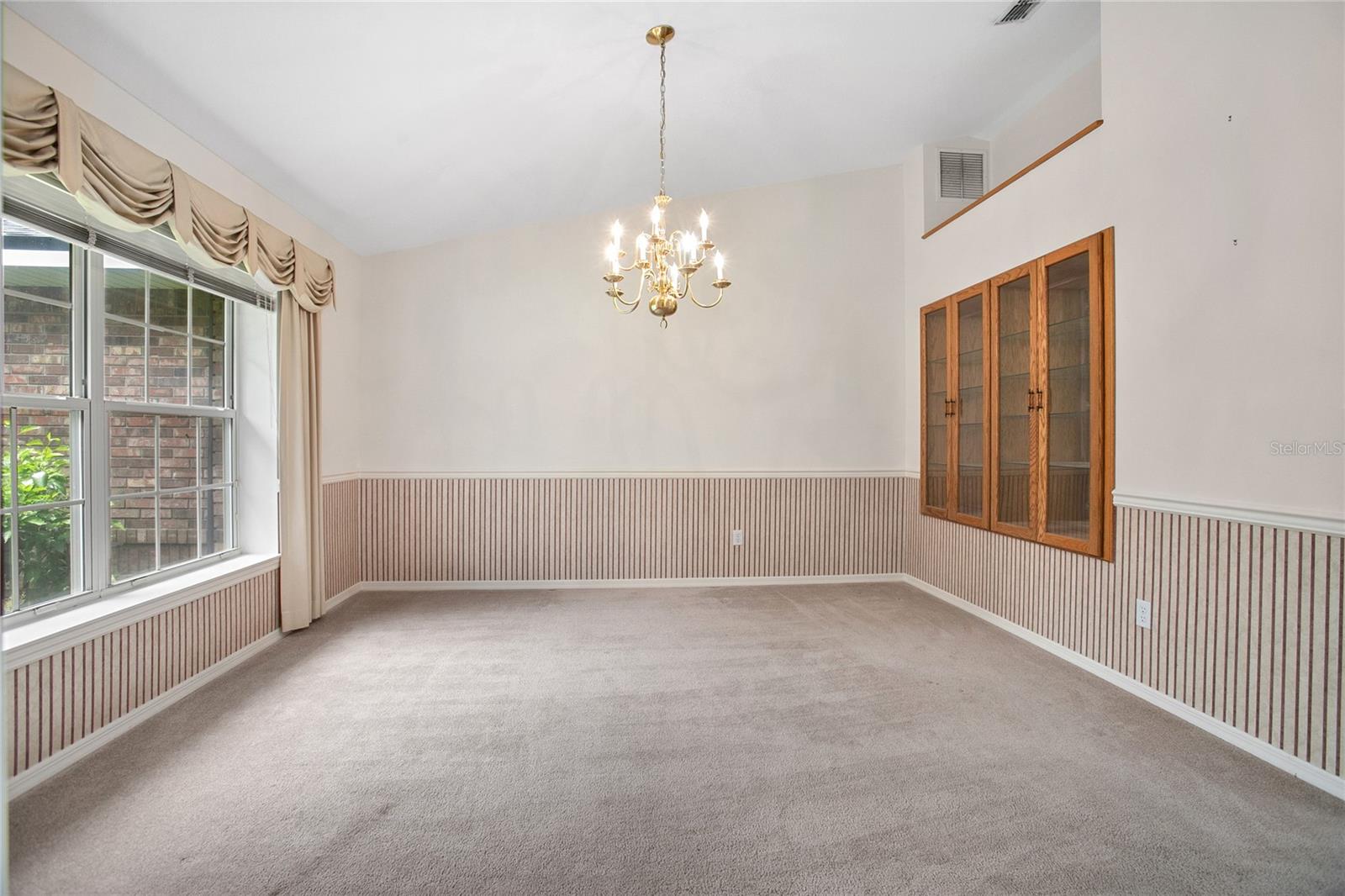 Image 10 of 51 For 4525 Tomoka Drive