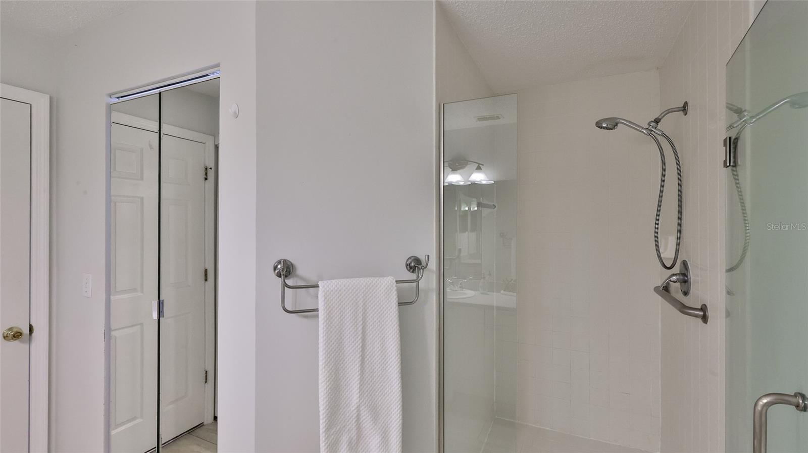 Image 19 of 34 For 156 Grand Oaks Circle