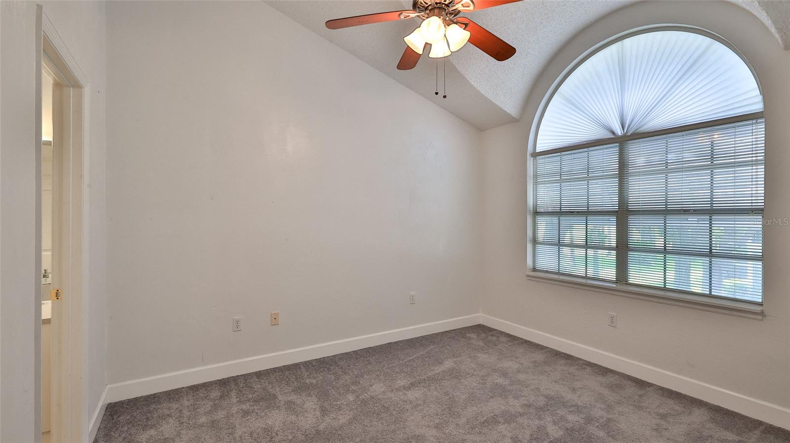 Image 21 of 34 For 156 Grand Oaks Circle