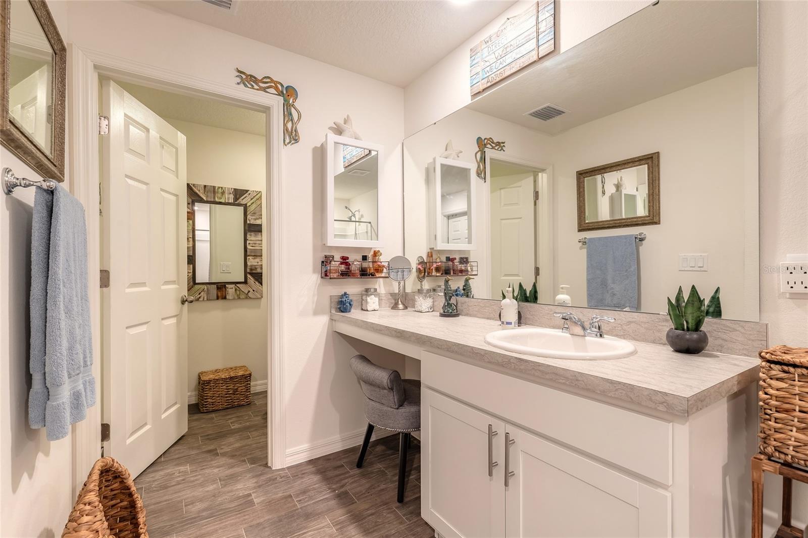 Image 14 of 50 For 49 Llama Trail