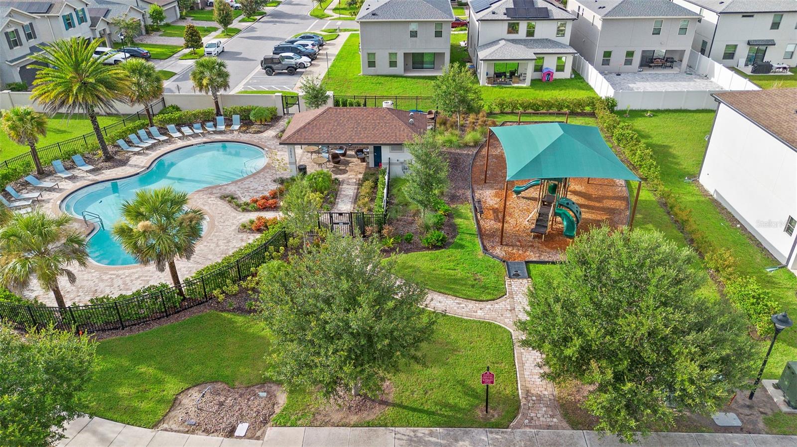 Image 32 of 33 For 2807 Priego Boulevard