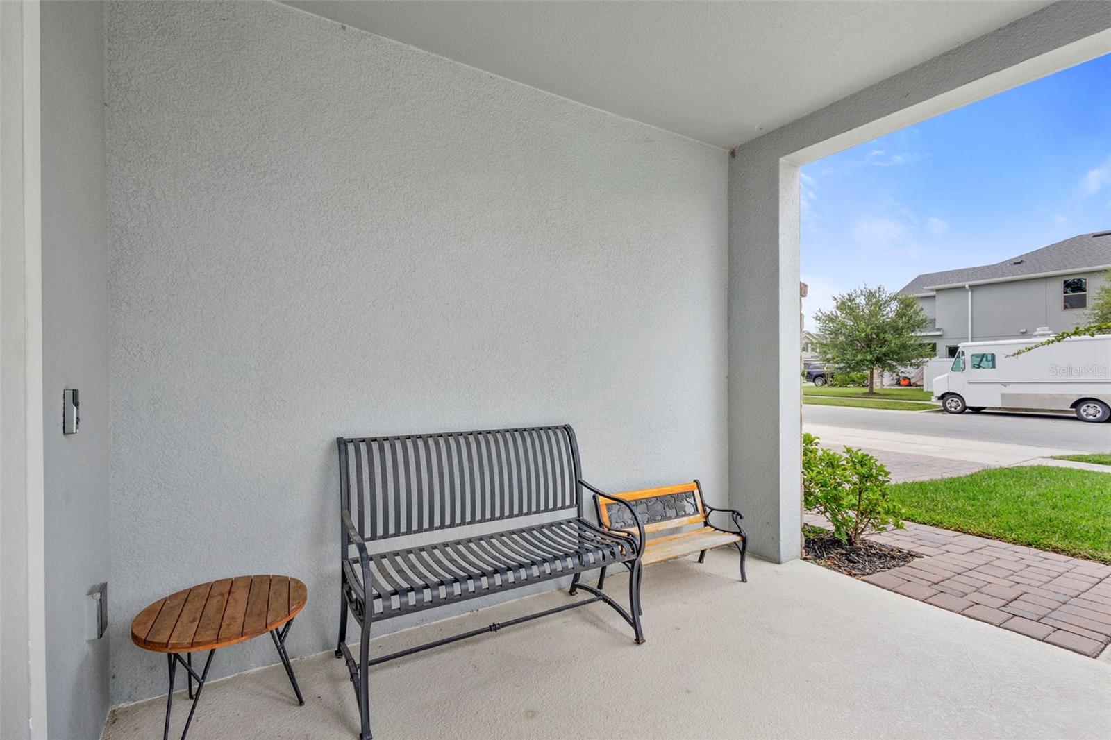 Image 5 of 33 For 2807 Priego Boulevard