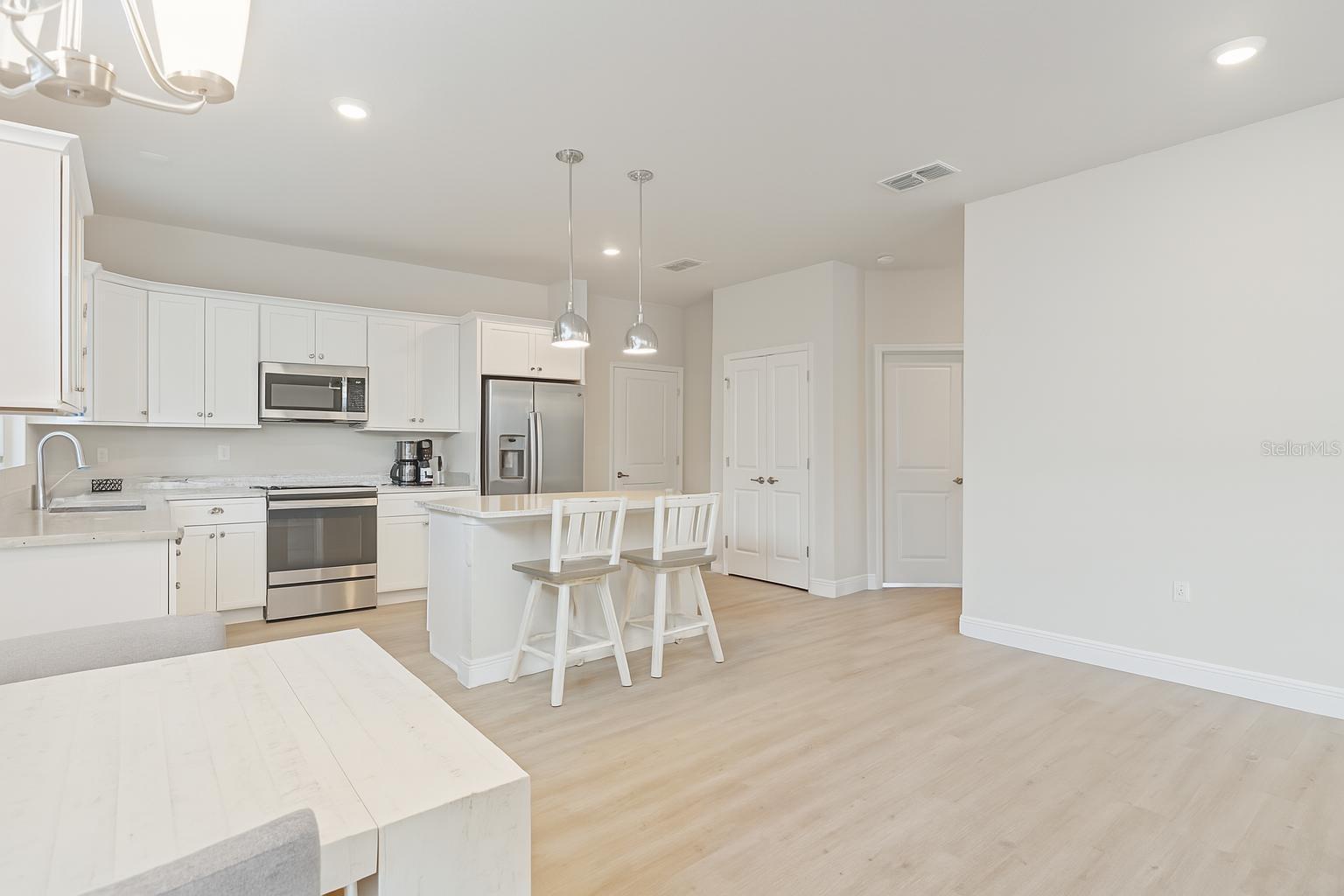 Image 14 of 32 For 3098 Meleto Boulevard