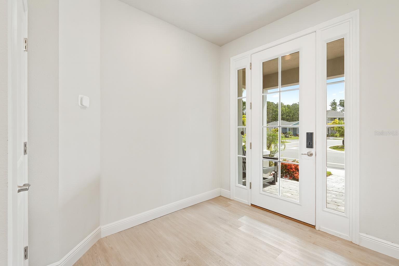 Image 3 of 32 For 3098 Meleto Boulevard