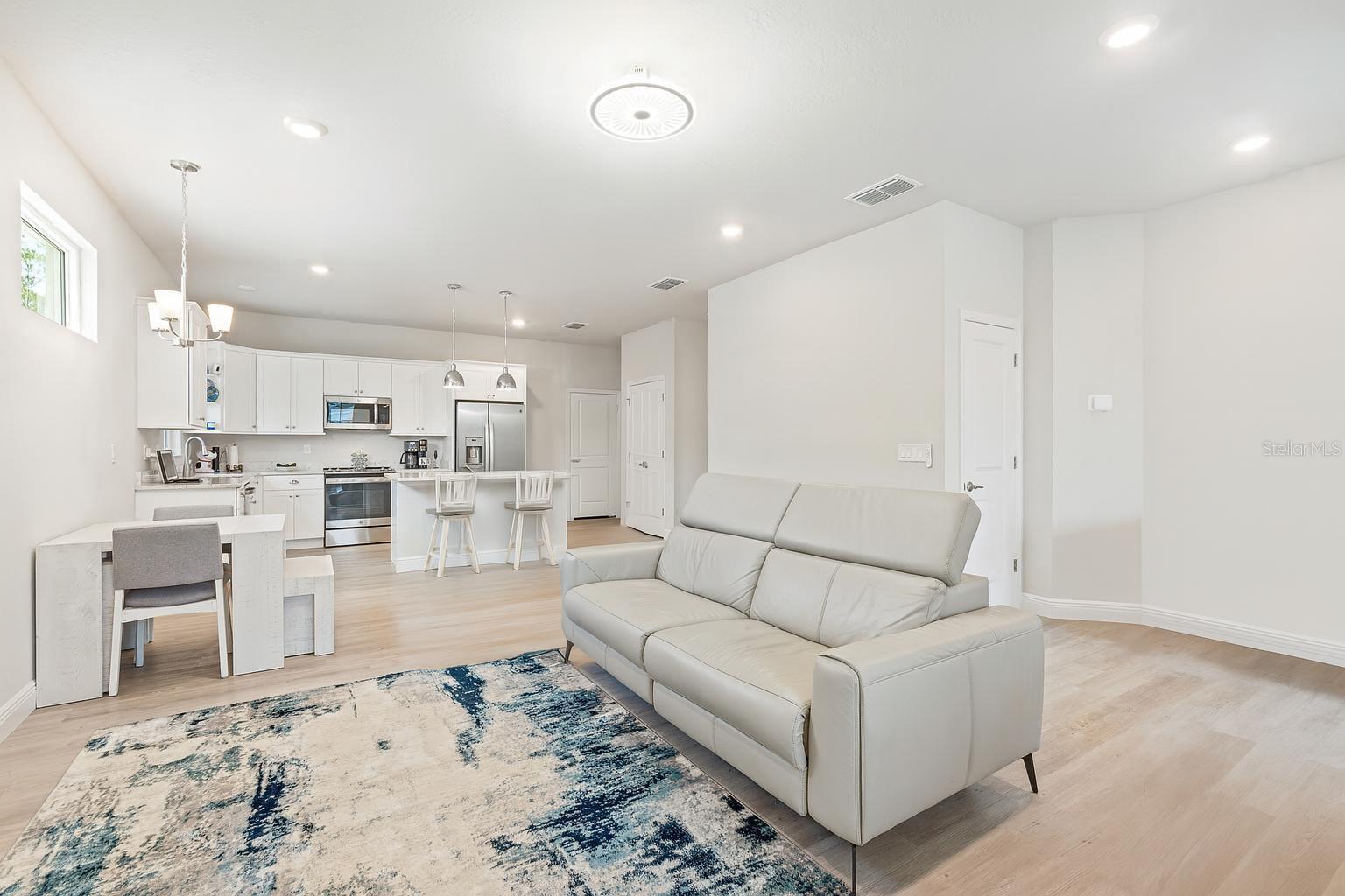 Image 4 of 32 For 3098 Meleto Boulevard