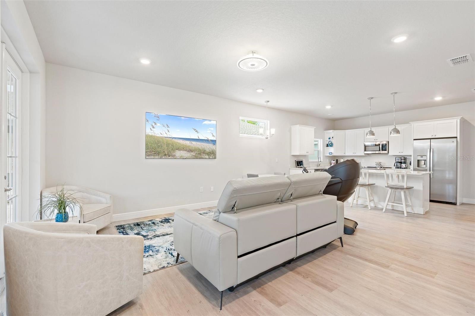 Image 6 of 32 For 3098 Meleto Boulevard