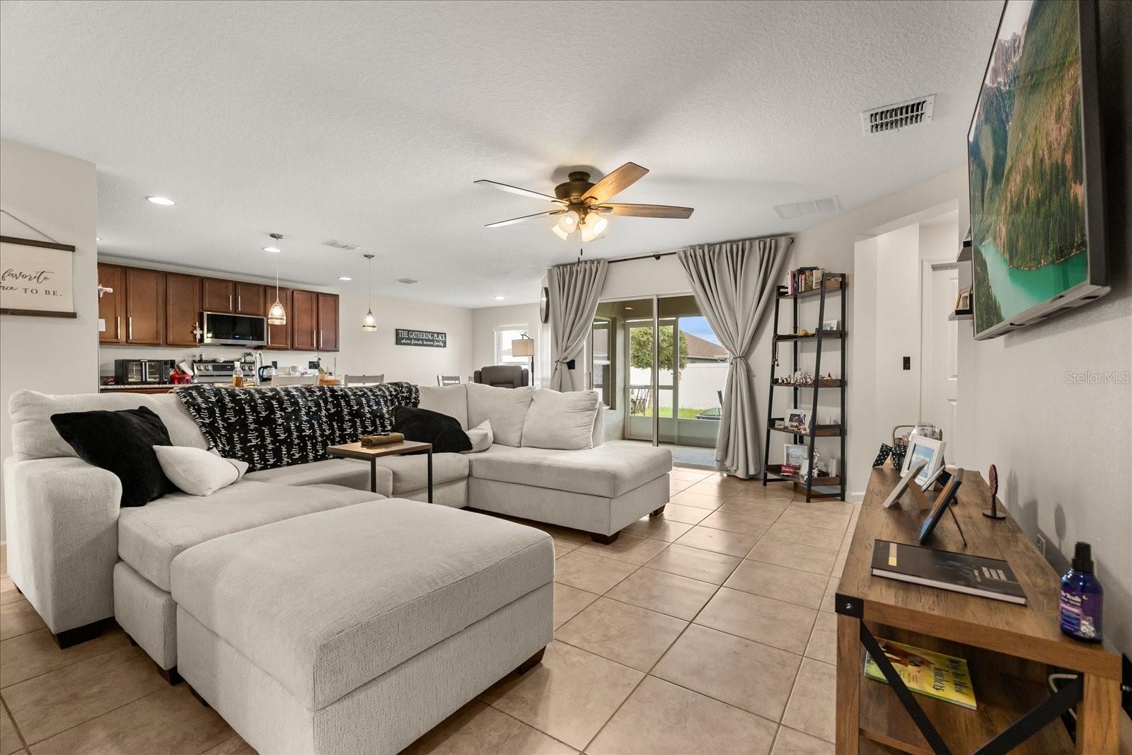 Image 6 of 28 For 815 Fillmore Court