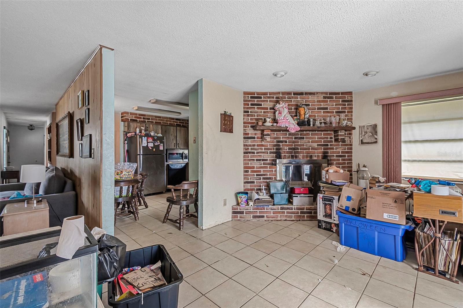Image 10 of 28 For 725 Merrimac Drive
