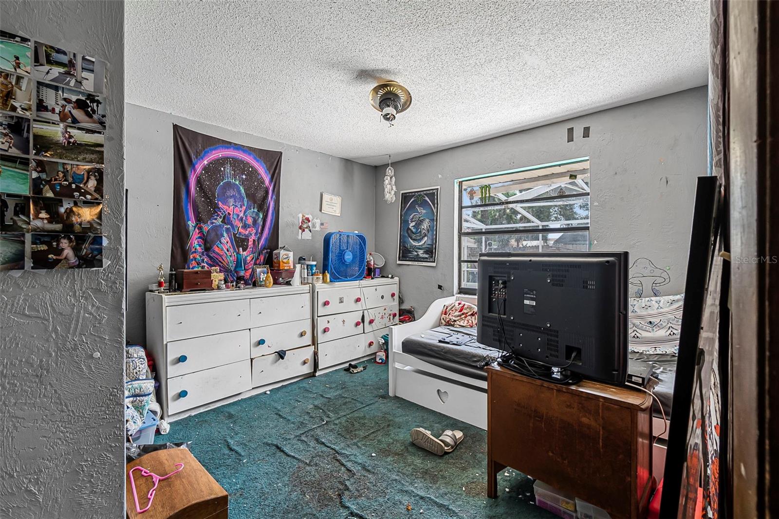 Image 16 of 28 For 725 Merrimac Drive