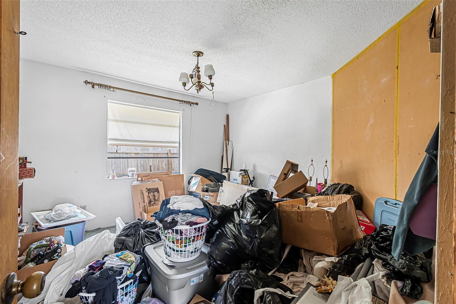 Image 18 of 28 For 725 Merrimac Drive