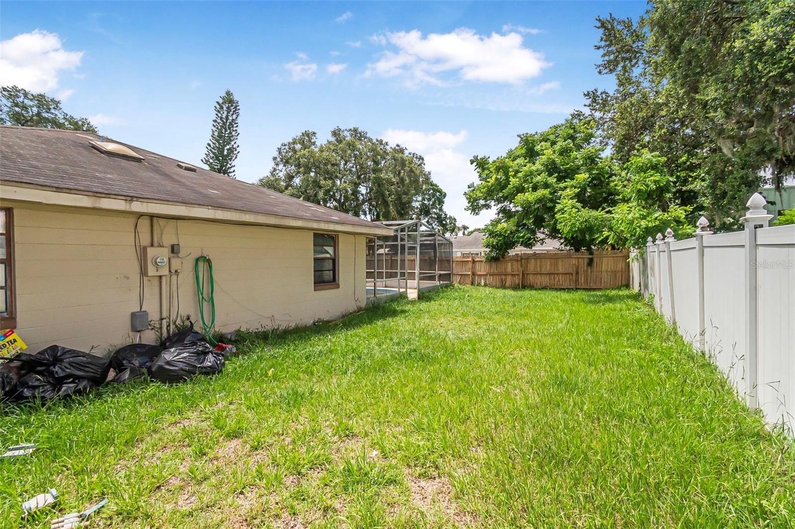 Image 21 of 28 For 725 Merrimac Drive
