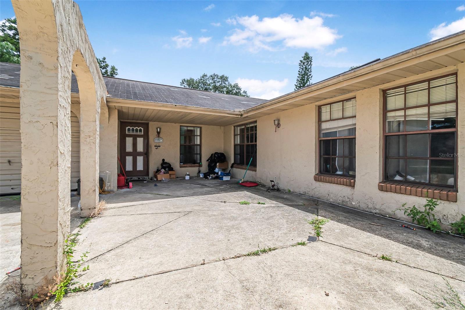 Image 4 of 28 For 725 Merrimac Drive
