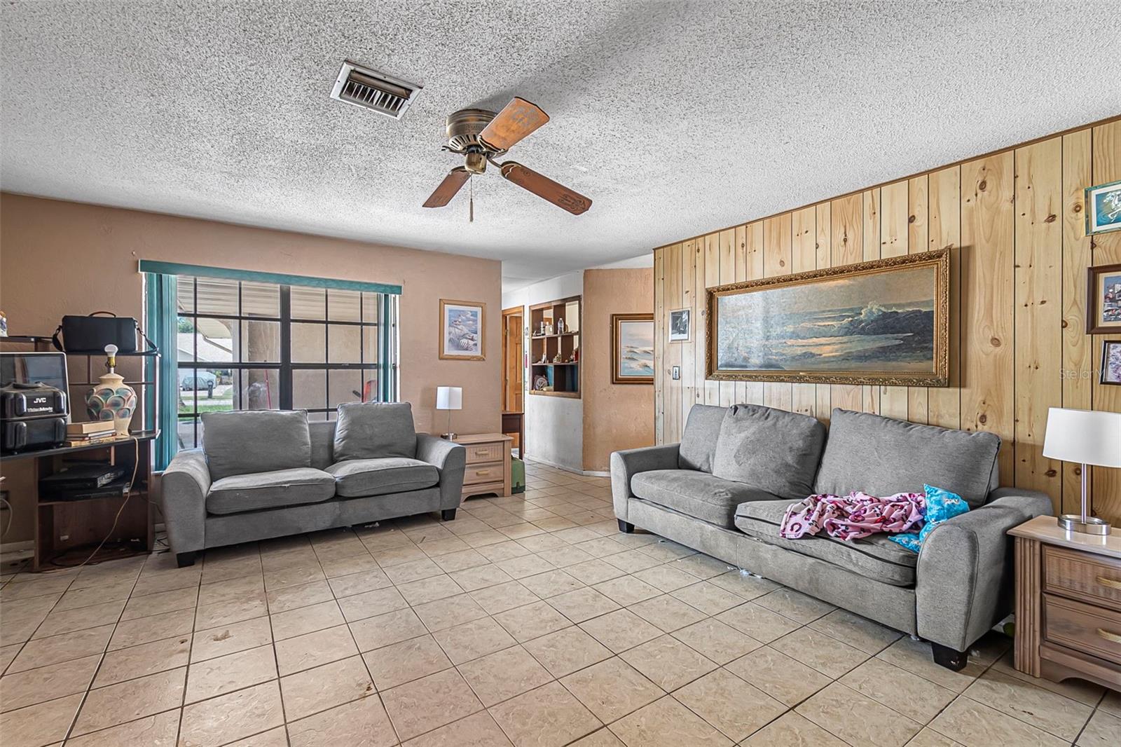 Image 8 of 28 For 725 Merrimac Drive