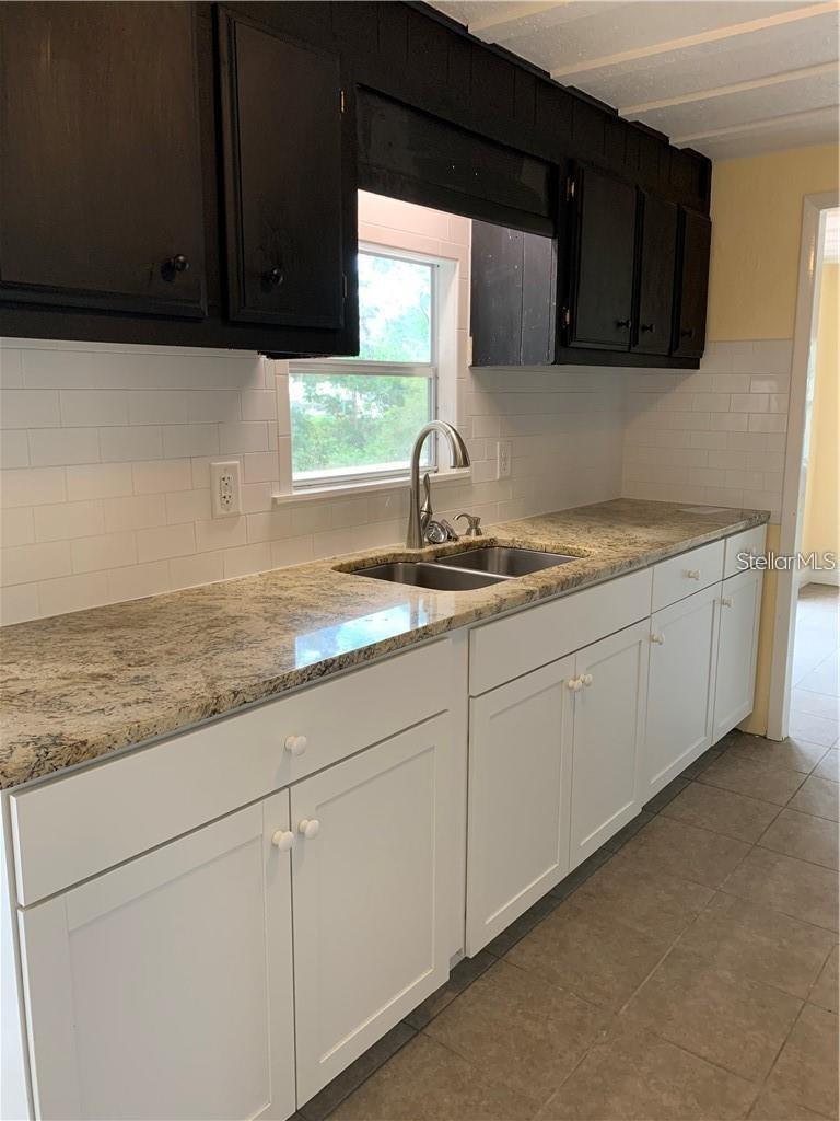 Image 5 of 13 For 21818 Virginia Drive