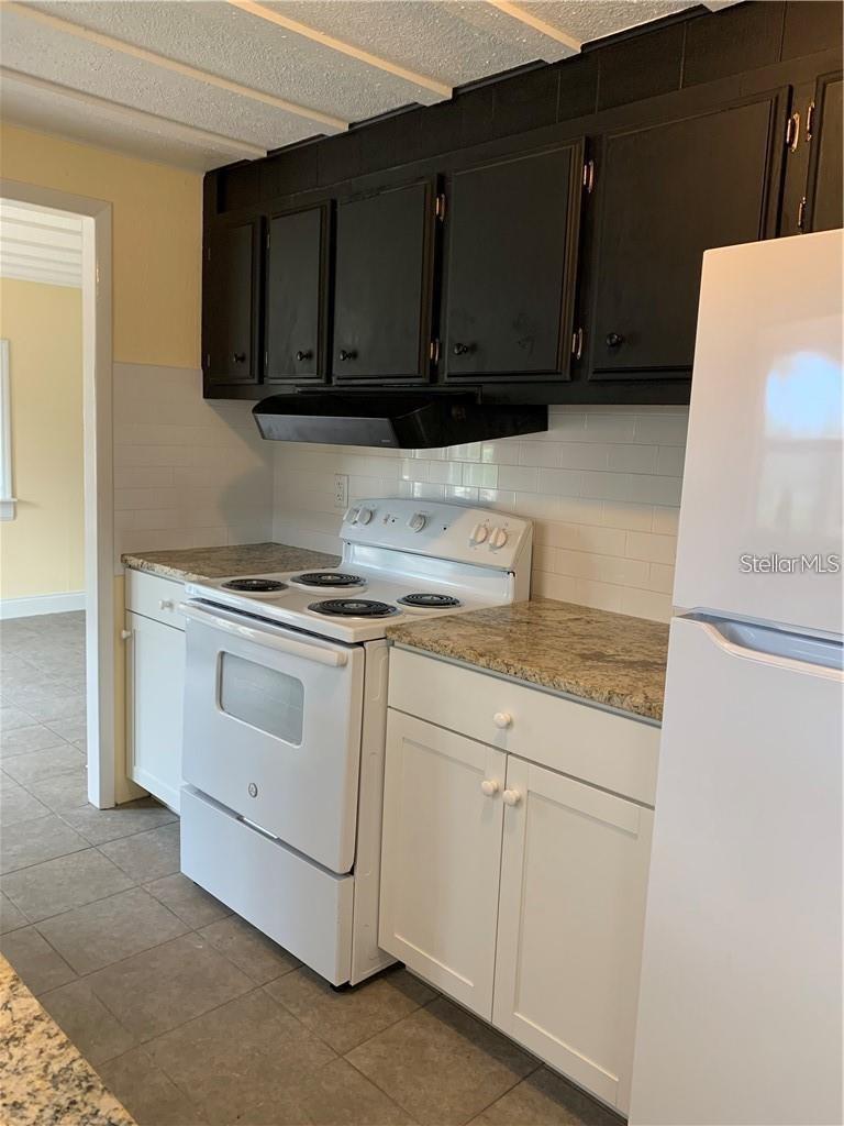 Image 6 of 13 For 21818 Virginia Drive