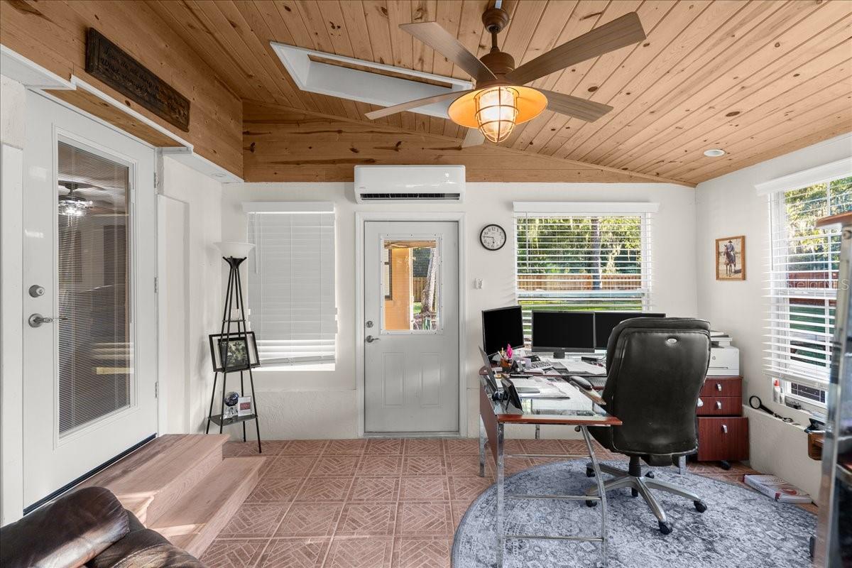 Image 13 of 73 For 6248 Palomino Circle