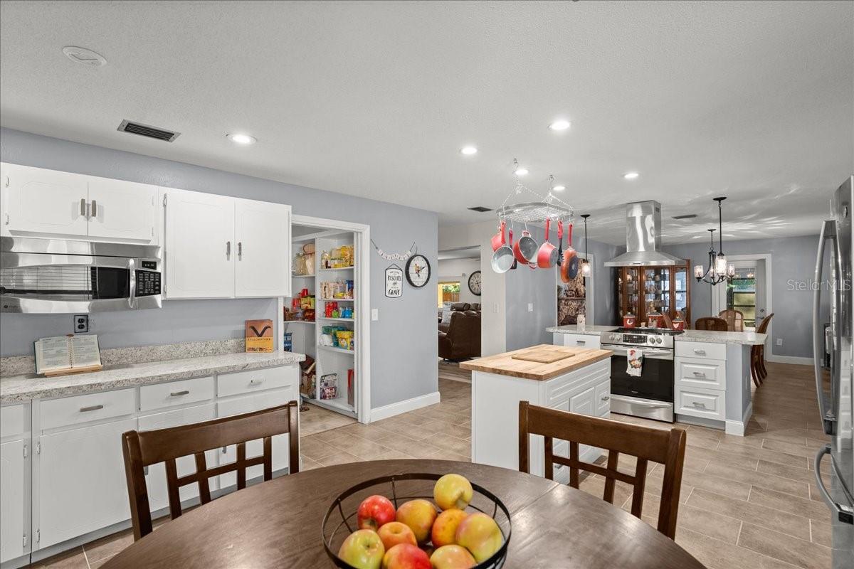 Image 40 of 73 For 6248 Palomino Circle