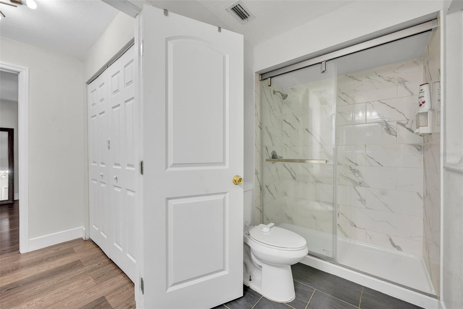 Image 11 of 14 For 40 Blare Drive