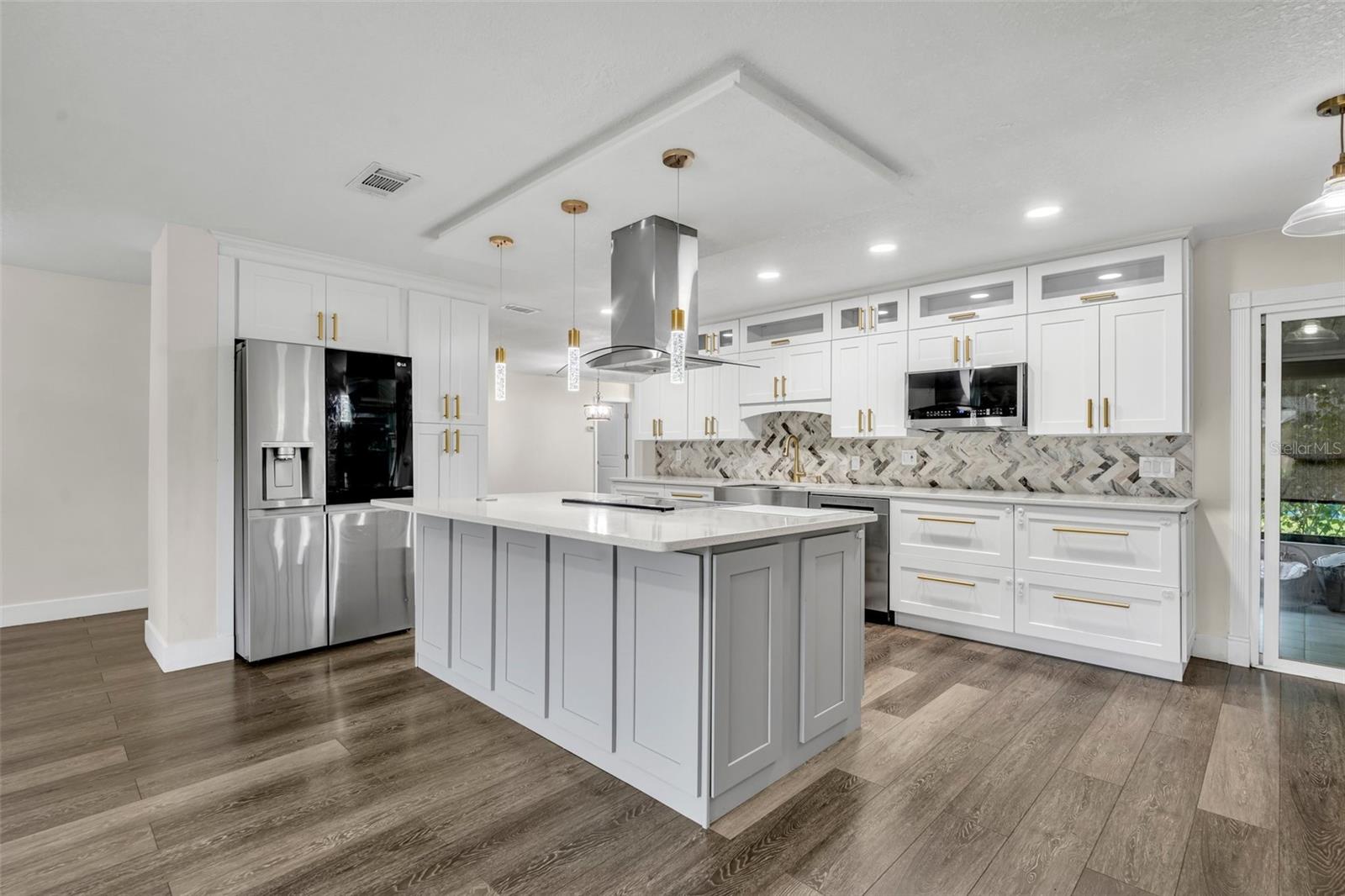 Image 4 of 14 For 40 Blare Drive