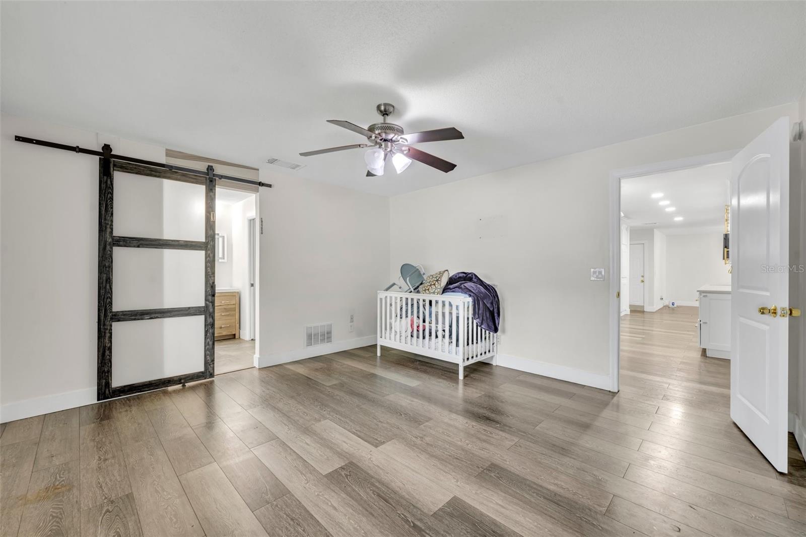 Image 9 of 14 For 40 Blare Drive