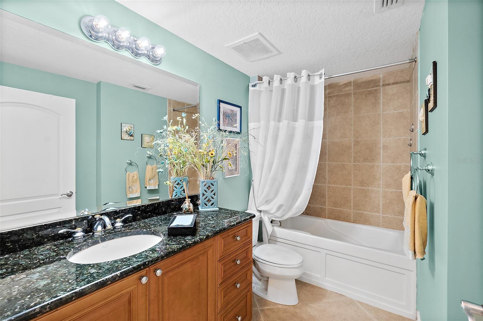 Image 10 of 57 For 3343 Atlantic Avenue 601
