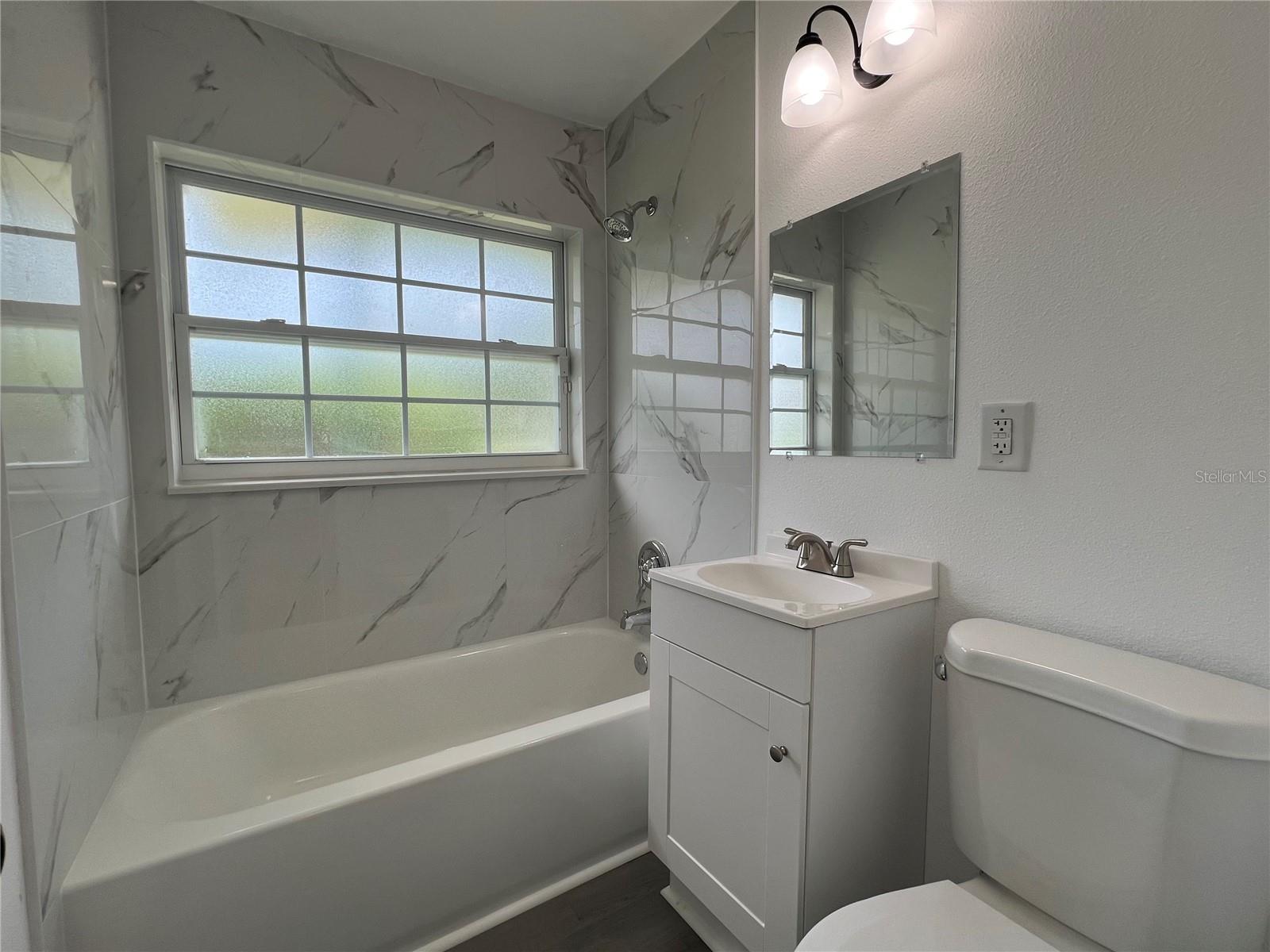 Image 21 of 25 For 835 Kottle Circle N