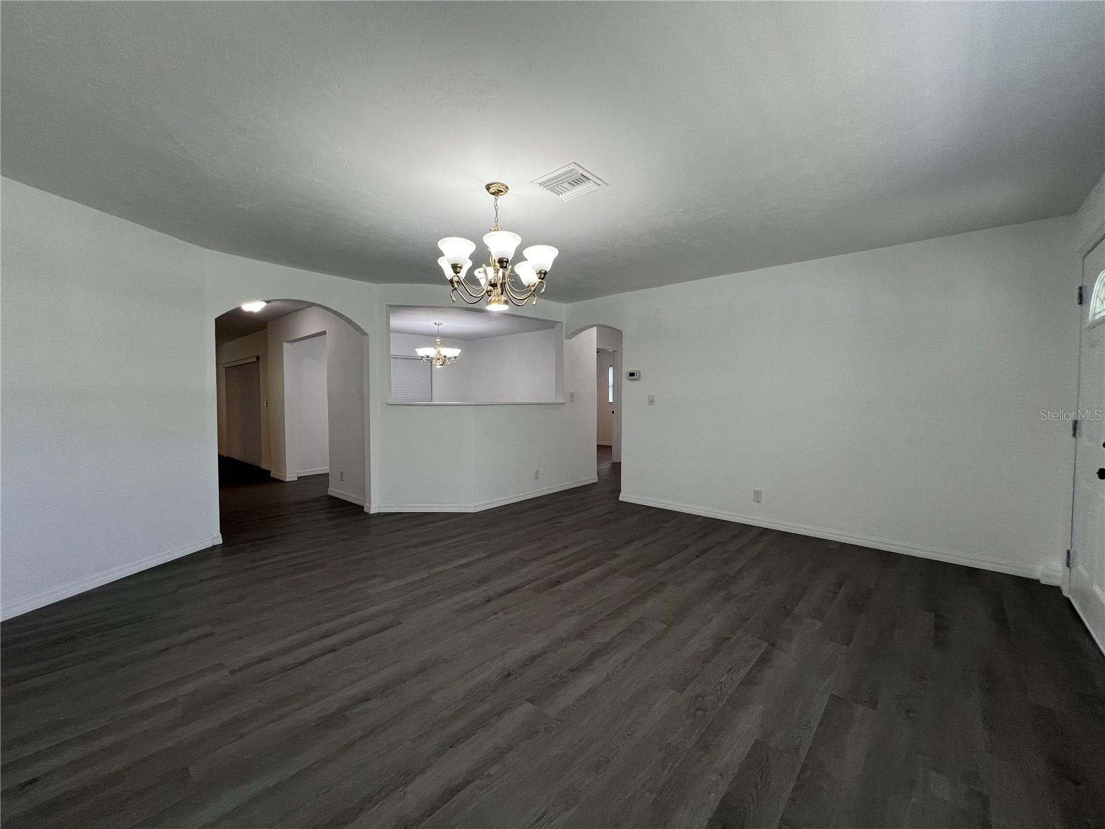 Image 4 of 25 For 835 Kottle Circle N