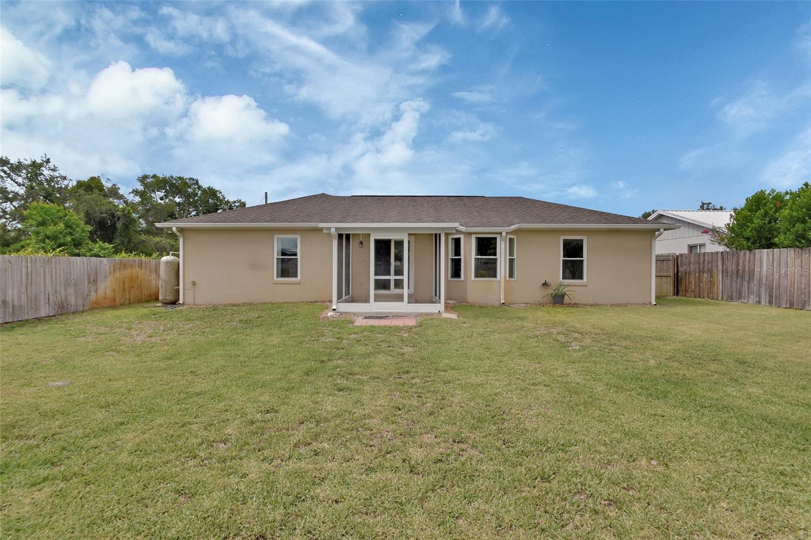 Image 17 of 21 For 2471 Oleander Road