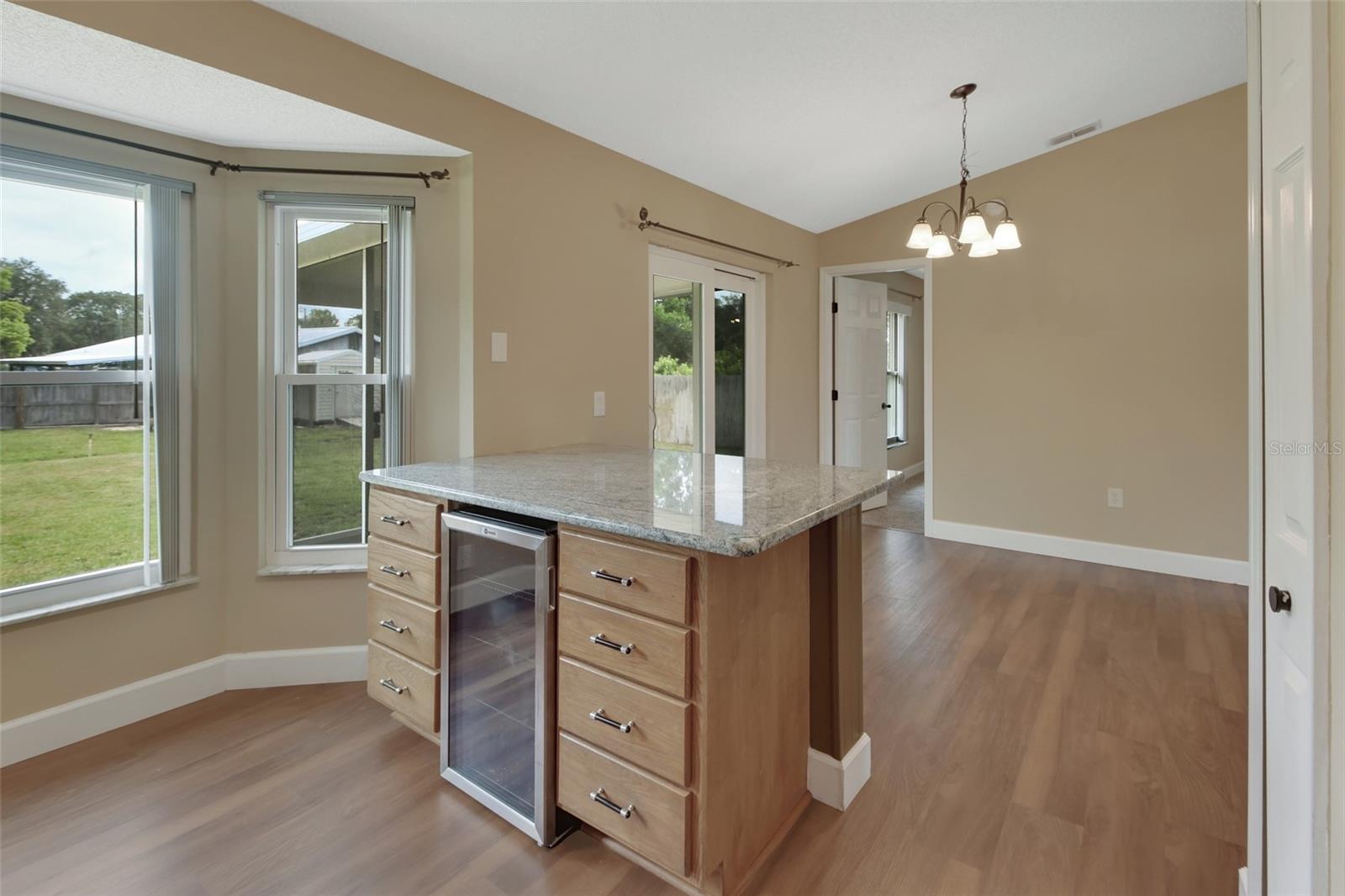 Image 8 of 21 For 2471 Oleander Road
