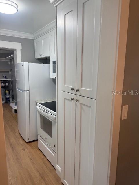 Image 3 of 20 For 1307 Whitewood Drive