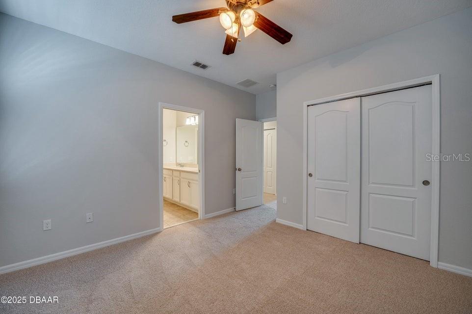 Image 23 of 37 For 13526 Fountainbleau Drive