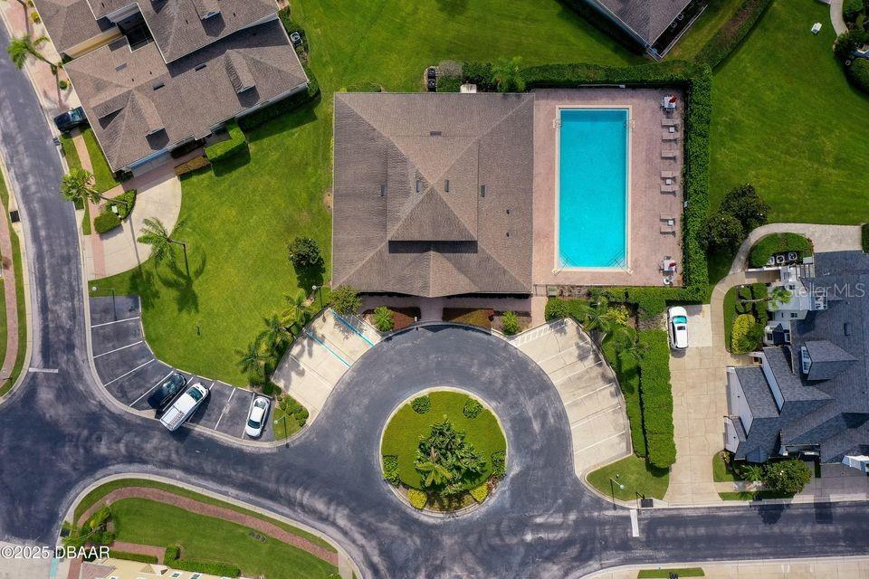 Image 26 of 37 For 13526 Fountainbleau Drive