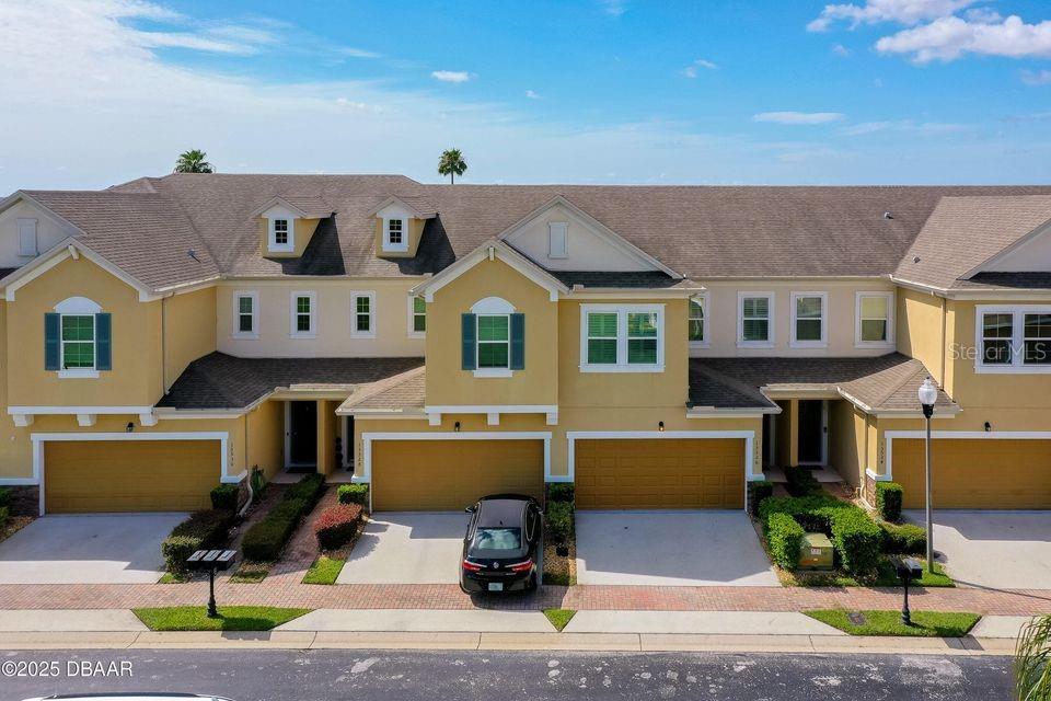 Image 30 of 37 For 13526 Fountainbleau Drive
