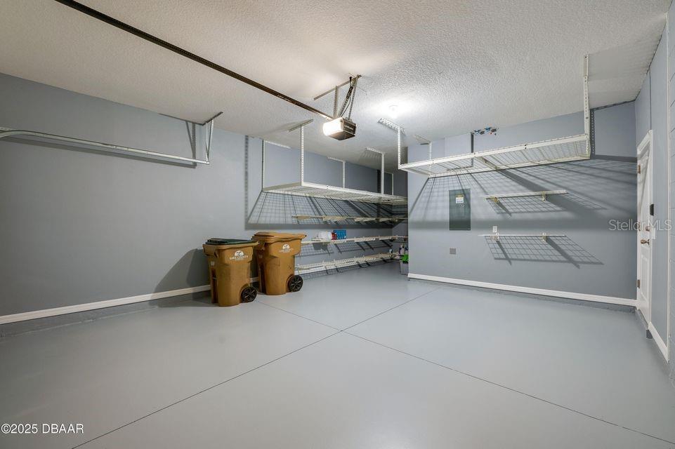 Image 36 of 37 For 13526 Fountainbleau Drive