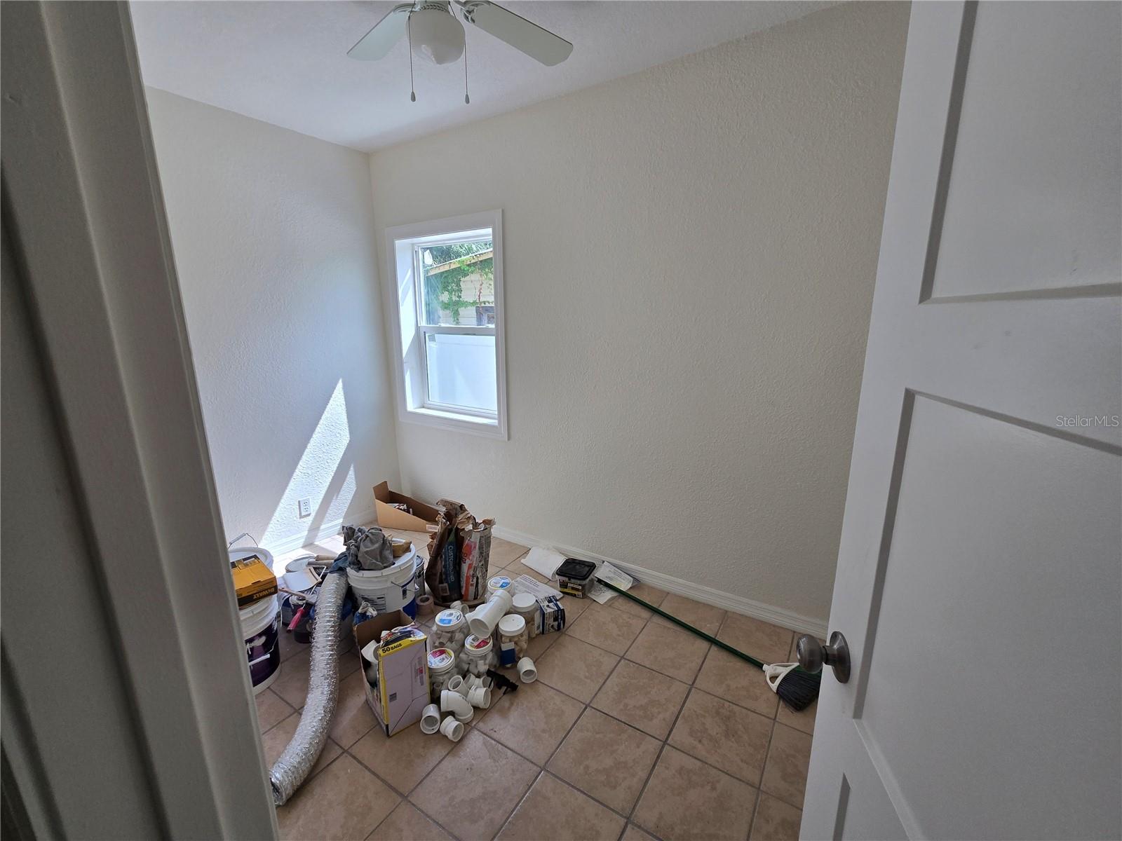 Image 10 of 14 For 541 Washington Street