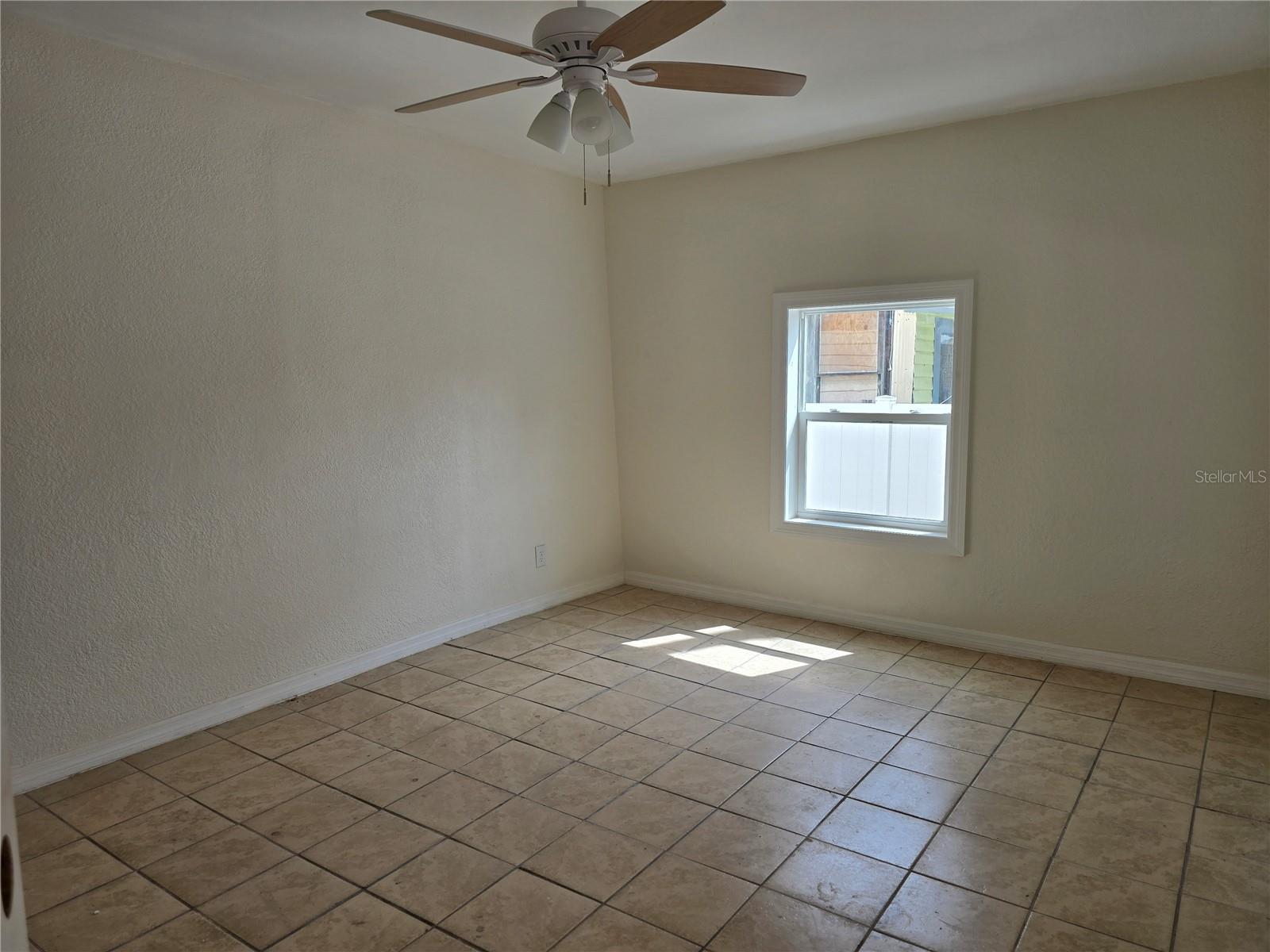 Image 3 of 14 For 541 Washington Street