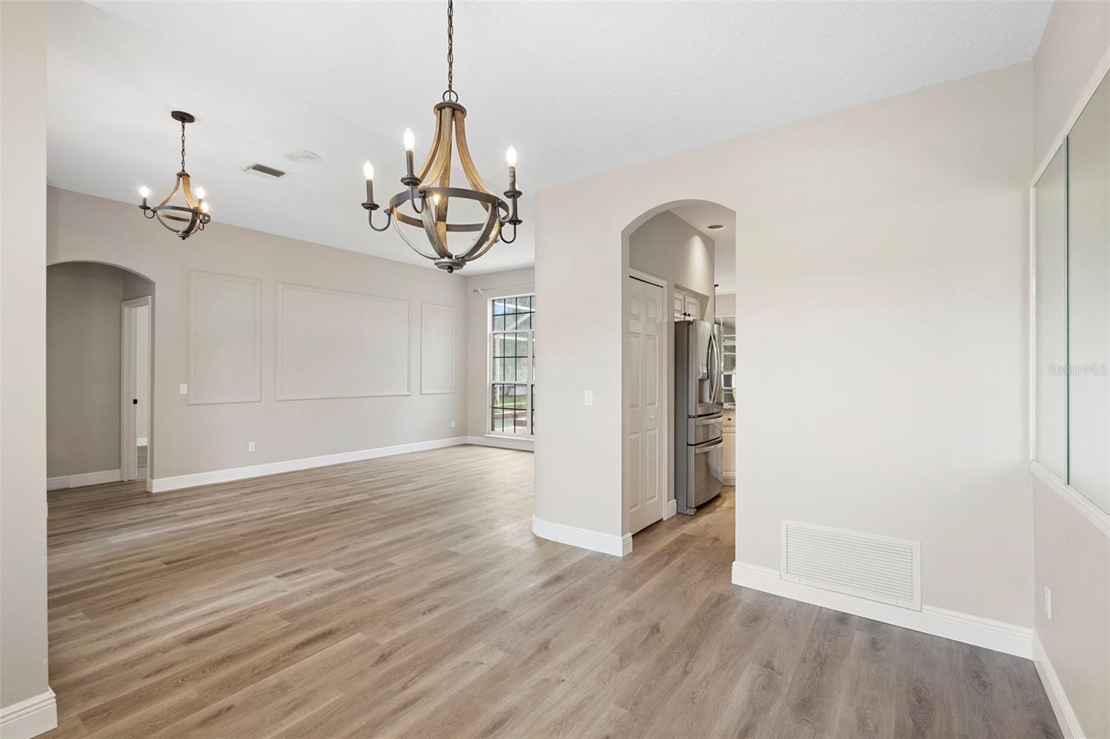 Image 10 of 42 For 317 Alexandra Woods Drive