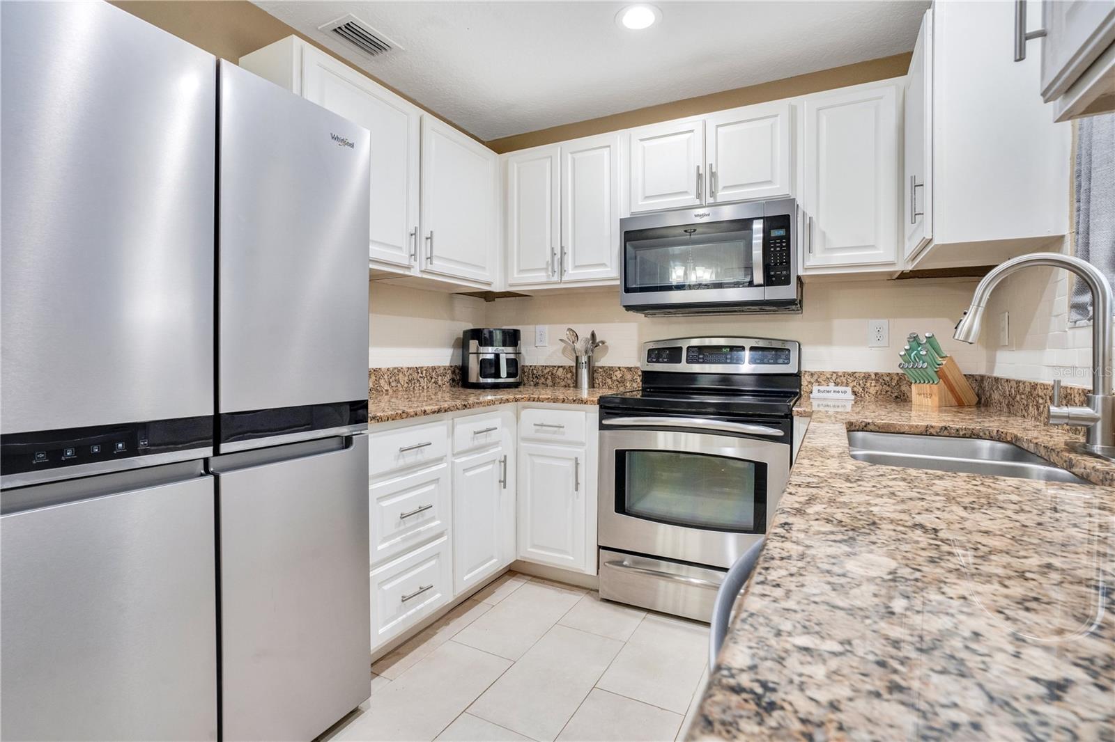 Image 12 of 31 For 819 Buford Avenue