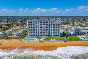 Image 27 of 42 For 1575 Ocean Shore Boulevard 307