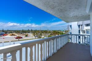Image 33 of 42 For 1575 Ocean Shore Boulevard 307