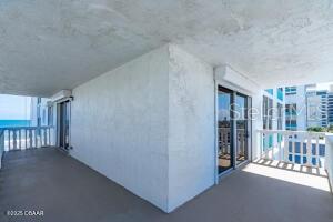 Image 5 of 42 For 1575 Ocean Shore Boulevard 307