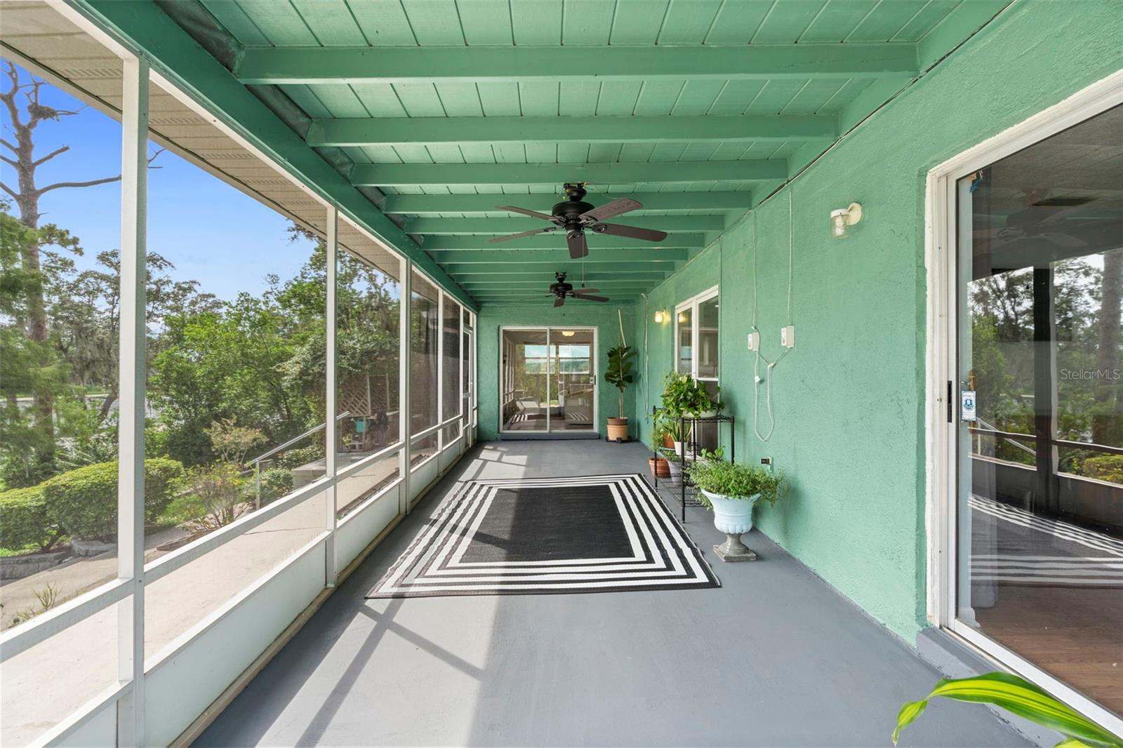 Image 3 of 66 For 1985 Monterey Drive