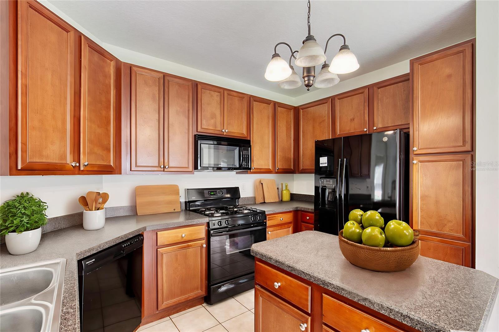 Image 15 of 68 For 120 Littleton Circle