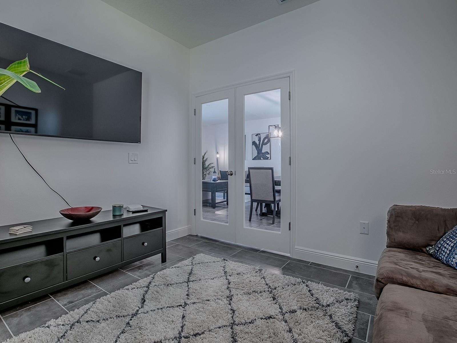 Image 23 of 80 For 1262 Woodline Drive